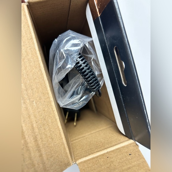 New Conair InfinitiPRO rose gold ceramic flat iron 1 inch, extra long plate - Picture 4 of 6